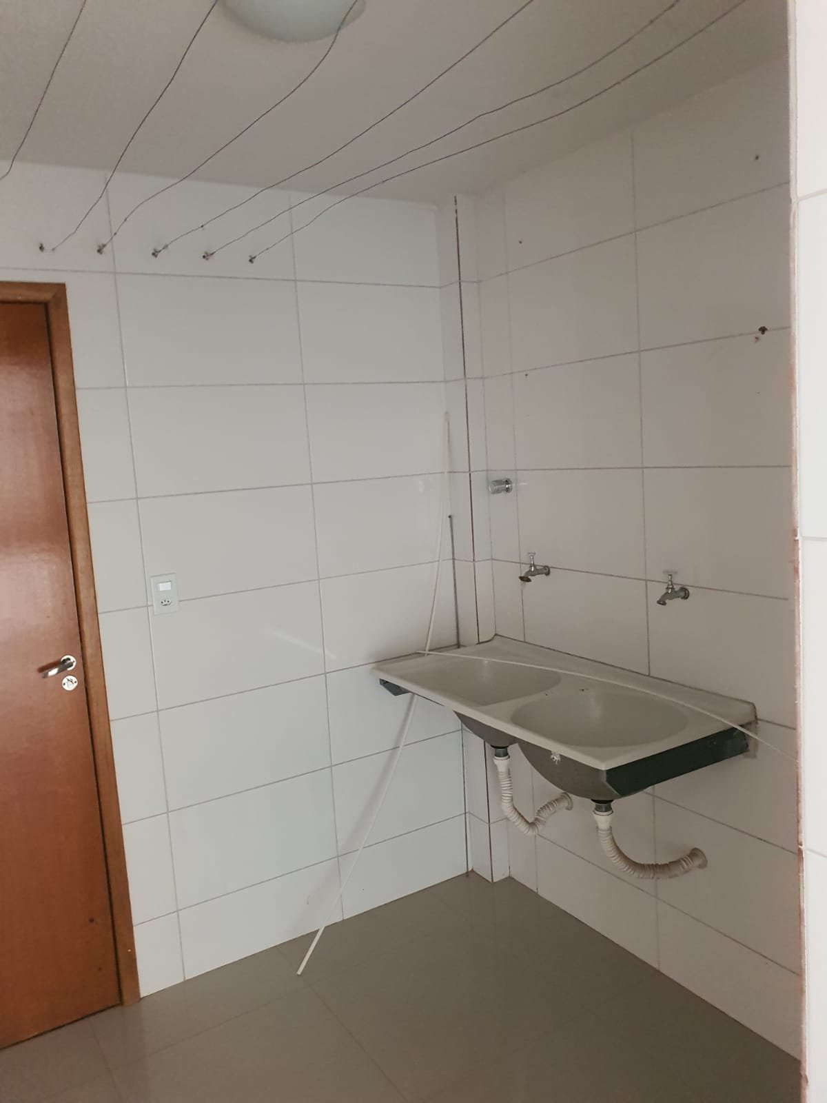 Amplo Apartamento a venda .