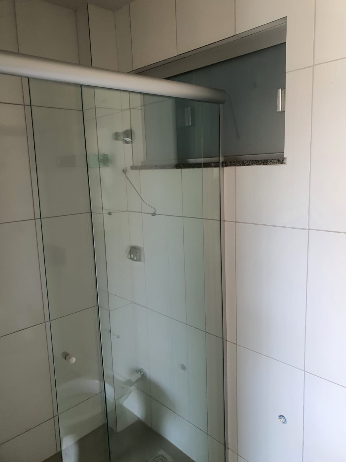 Amplo Apartamento a venda .