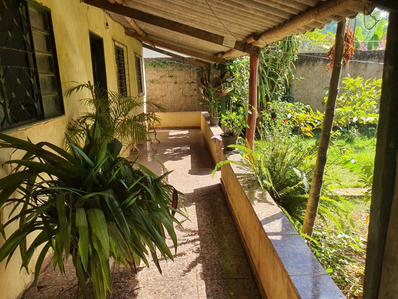 Chácara com 2.080 mtrs a venda