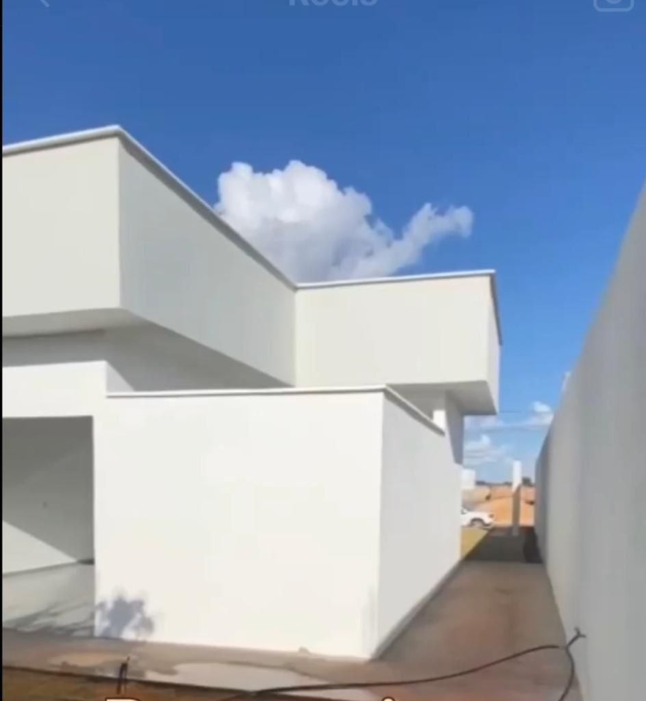 Casa a Venda .(Em Condomínio)