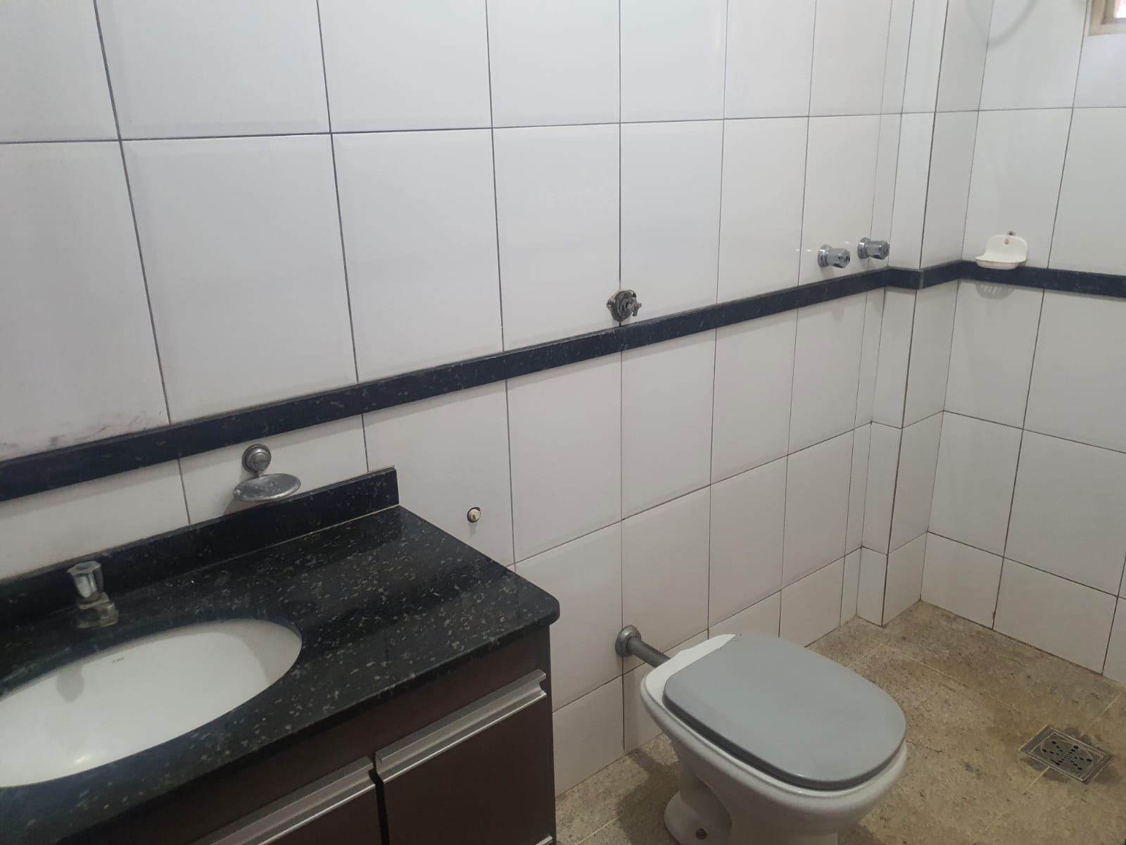 Sobrado disponivel para locação.