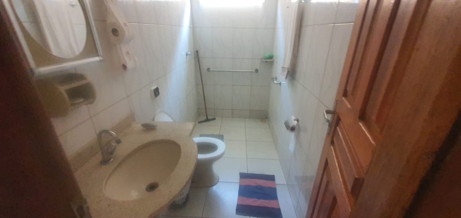 Terreno a venda ja com um apartamento, e estrutura para mais 10 andares